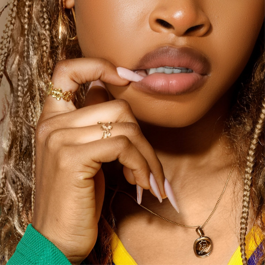 Best Jewellery for Your Skin Tone Based on Your Veins