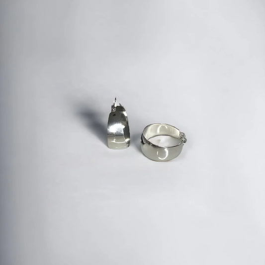 How to Choose the Perfect Silver Earrings for Your Everyday Look