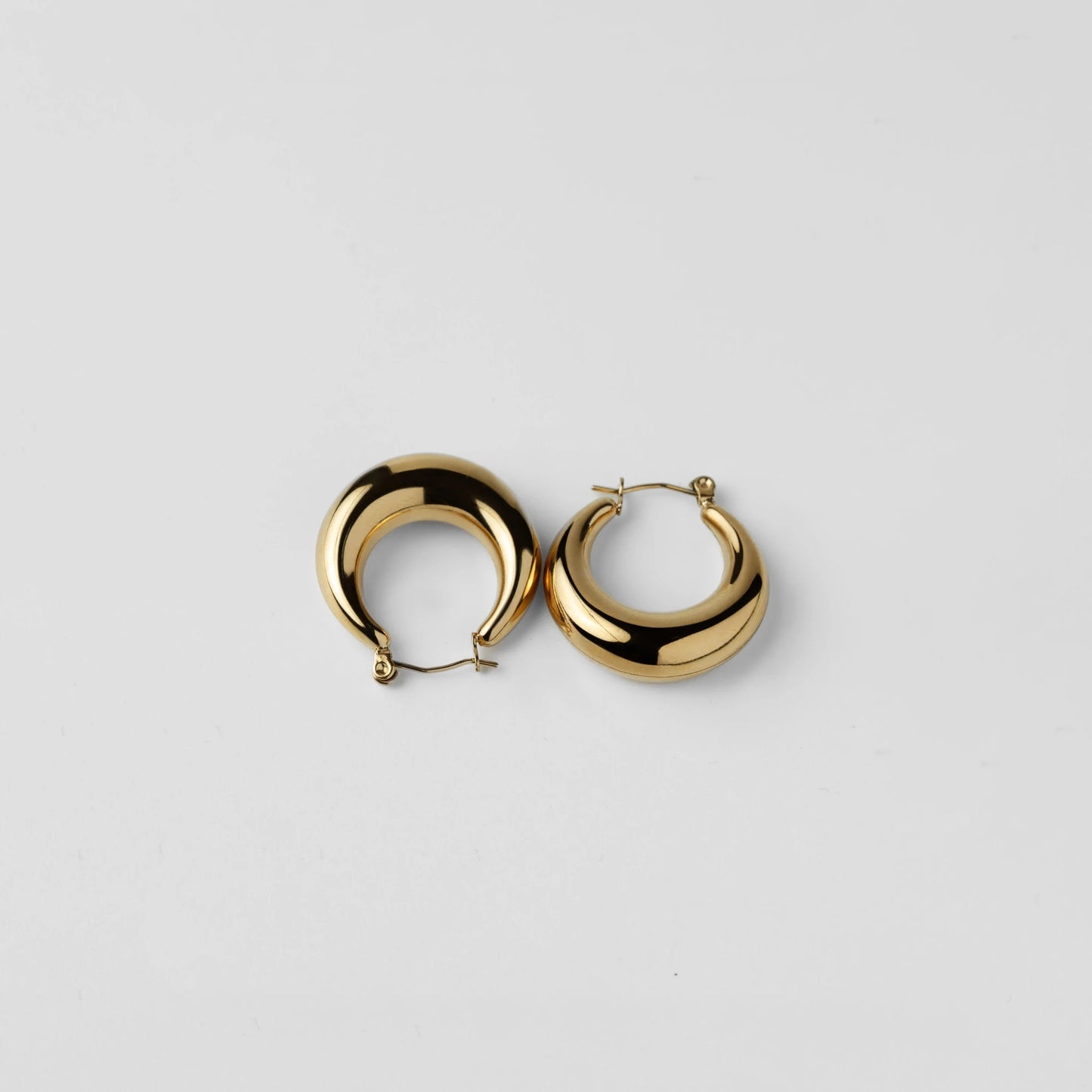 Chunky 18k gold mini hoops