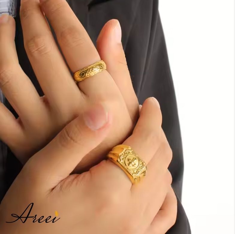 Vintage Gold Cross Ring