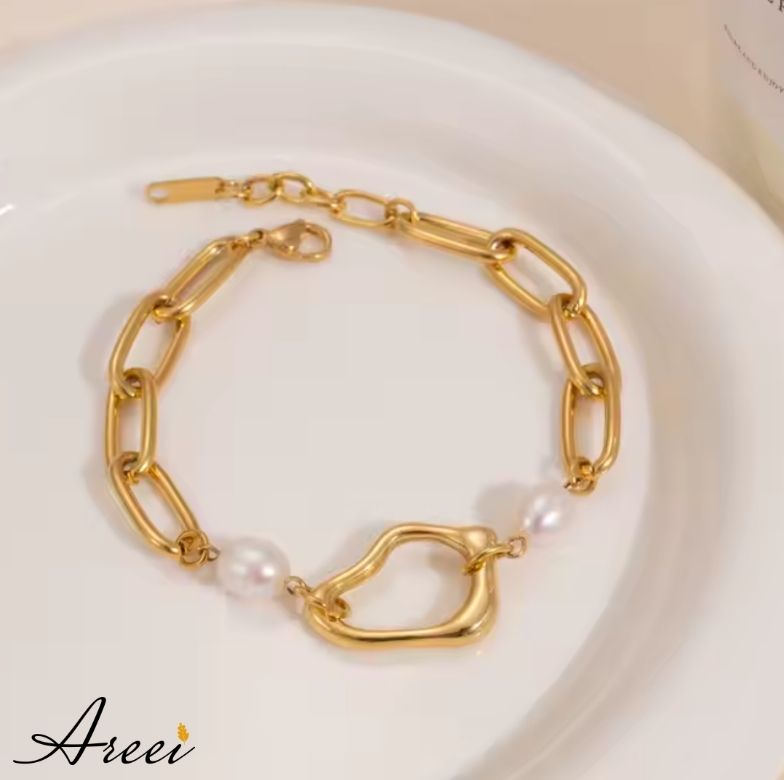 Irregular Pearl Pendant Bracelet