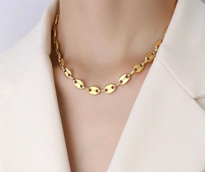 Nana Gold Necklace