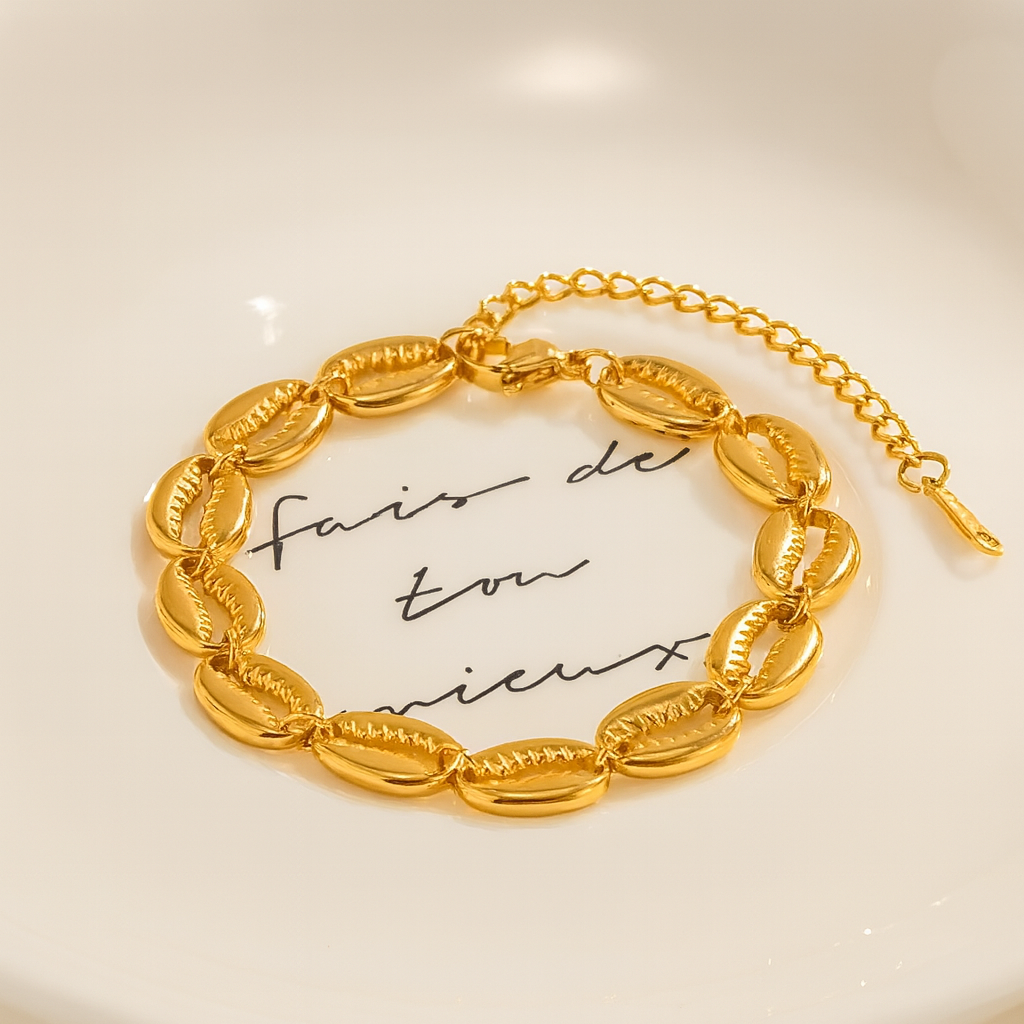 Hollow Shell Beach Bracelet