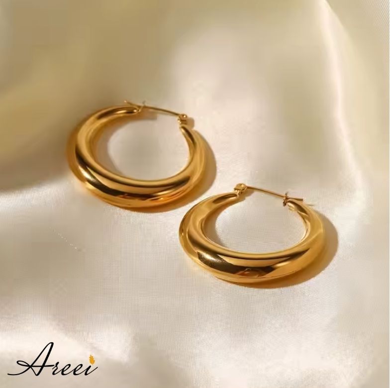 Kiki Hoop Earrings