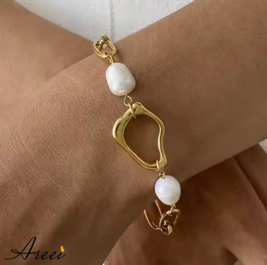 Irregular Pearl Pendant Bracelet