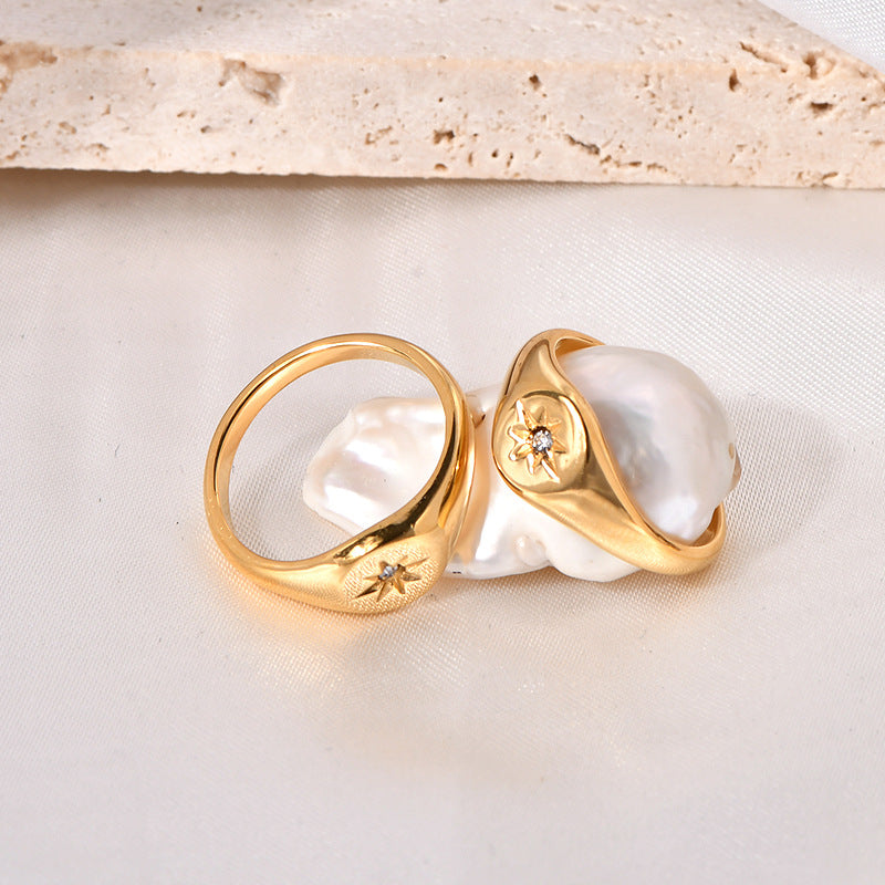 Align Signet Ring