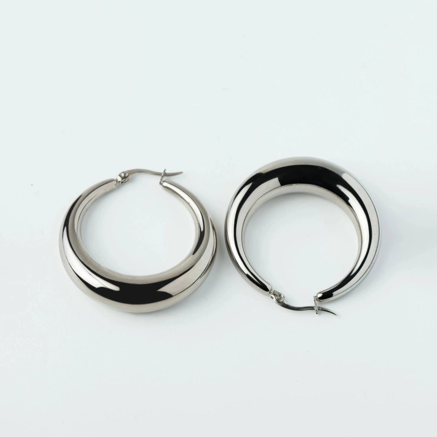 Kiki Hoop Earrings